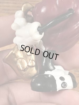 企業キャラクターのカリフォルニアレーズンズの80’sヴィンテージPVCフィギュア