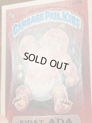 トップス社製のガーベッジペイルキッズの80年代ビンテージステッカーカード