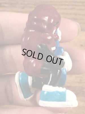 企業キャラクターのカリフォルニアレーズンズのヴィンテージPVCフィギュア