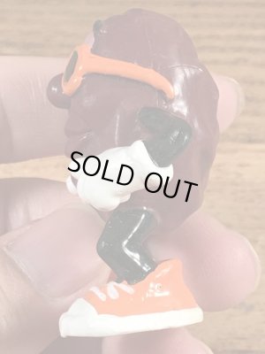 企業キャラクターのカリフォルニアレーズンの80年代ビンテージPVCフィギュア