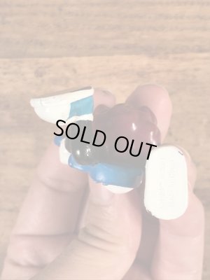 企業キャラクターのカリフォルニアレーズンズのヴィンテージPVCフィギュア