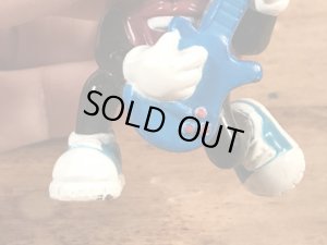 企業キャラクターのカリフォルニアレーズンズのヴィンテージPVCフィギュア