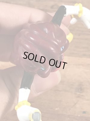 アドバタイジングキャラクターのカリフォルニアレーズンの80年代ビンテージPVCフィギュア