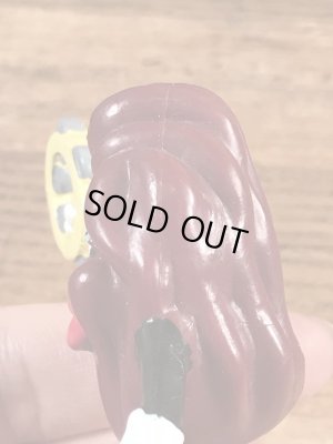 アドバタイジングキャラクターのカリフォルニアレーズンの80年代ビンテージPVCフィギュア