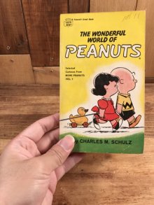 他の写真3: Snoopy Peanuts Gang “The Wonderful World Of Peanuts” Comic Book　スヌーピー　ビンテージ　コミックブック　漫画本　60〜70年代