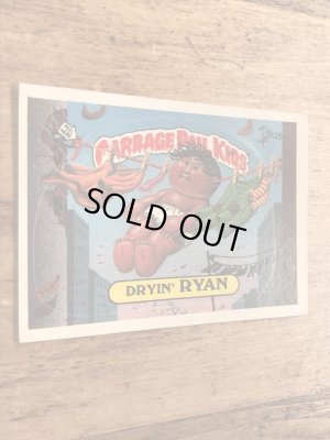 トップス社製のガーベッジペイルキッズの80年代ビンテージステッカーカード