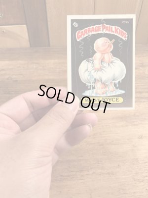 トップス社製のガーベッジペイルキッズの80年代ビンテージステッカーカード