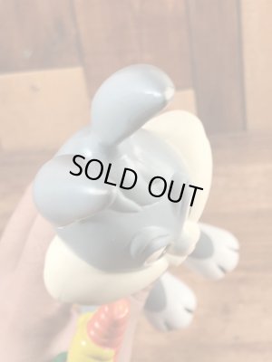 Dakin社製のバッグスバニーの70年代ビンテージフィギュア