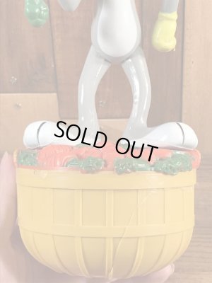 ルーニーテューンズのバッグスバニーの70’sヴィンテージコインバンクフィギュア