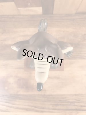 Dakin社製のワイリーコヨーテの70年代ビンテージ貯金箱フィギュア