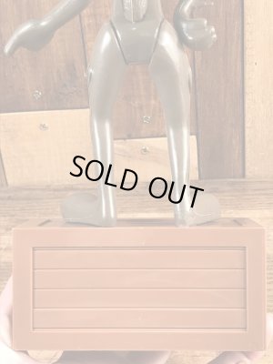 ルーニーテューンズのワイリーコヨーテの70’sヴィンテージコインバンクフィギュア