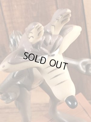 Dakin社製のワイリーコヨーテの70年代ビンテージ貯金箱フィギュア