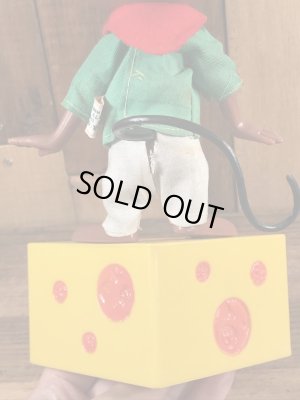 Dakin社製のスピーディーゴンザレスの70’sヴィンテージコインバンクドール