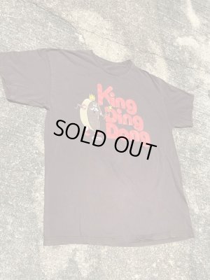 Hostessのチョコレートケーキのキャラクター“King Ding Dong”の90’sヴィンテージティーシャツ