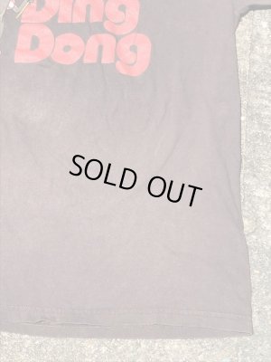 Hostessのチョコレートケーキのキャラクター“King Ding Dong”の90’sヴィンテージティーシャツ