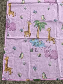 他の写真1: Pink Elephant & Giraffe Animal Flat Sheet　アニマル　ビンテージ　フラットシーツ　80年代〜