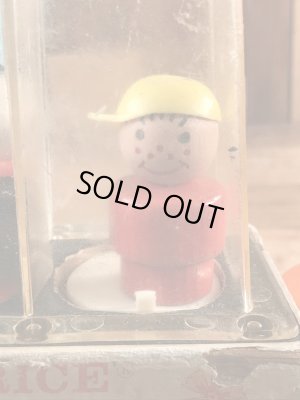 Fisher Price社製のリトルピープルの60’sヴィンテージプルトイ