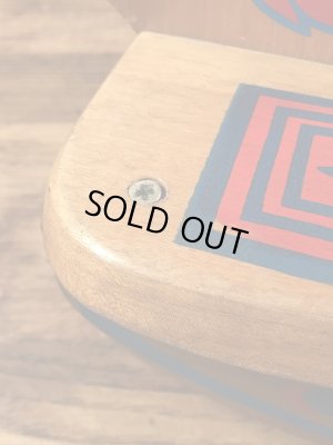 キッズ用のアンティークのヴィンテージ木馬