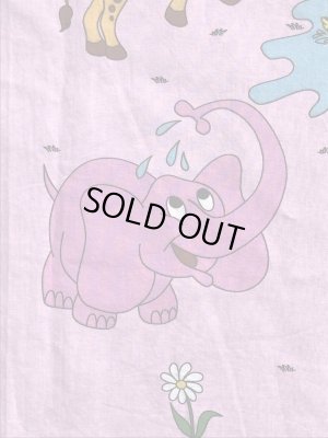 ピンク色の動物柄のヴィンテージフラットシーツ