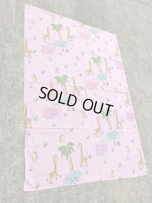 ピンク色の動物柄のヴィンテージフラットシーツ