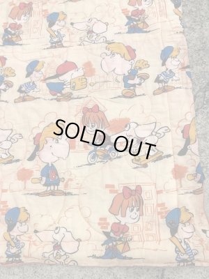 チャーリーブラウンのような男の子と女の子の70’sヴィンテージスリーピングバッグ