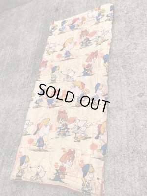 スヌーピーのような野球をしているキャラクターの70年代ビンテージ寝袋