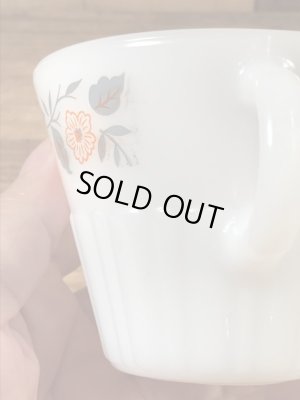 ターモクリサの花柄の70〜80年代ビンテージマグカップ