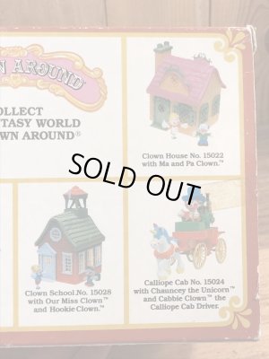 クラウンアラウンドの馬車の80年代ビンテージPVCフィギュア