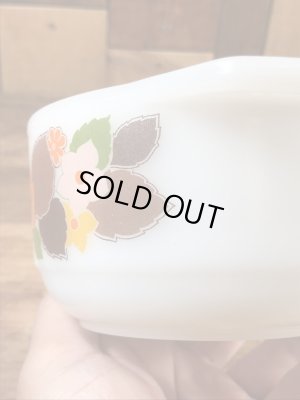 スコットマインツ社製の花柄の60〜70年代ビンテージミニキャセロール