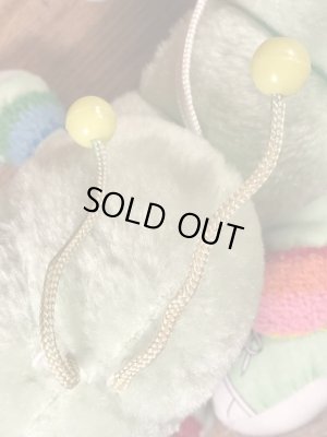 パステルカラーの芋虫“Lots A Legs”の80’sヴィンテージプラッシュドール