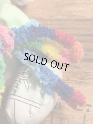 パステルカラーの芋虫“Lots A Legs”の80’sヴィンテージプラッシュドール