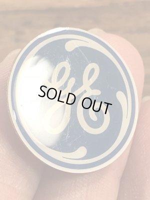 General Electric社のエナメル加工の80’sヴィンテージピンズ