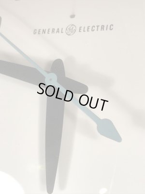 ゼネラルエレクトリック社のスクールや会社で使われていた60〜70年代ビンテージ掛け時計