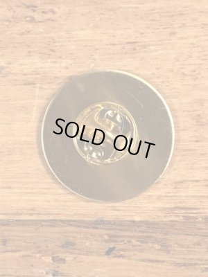 General Electric社のエナメル加工の80’sヴィンテージピンズ