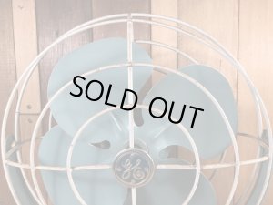 ゼネラルエレクトリック社の鉄製の50〜60年代ビンテージ扇風機