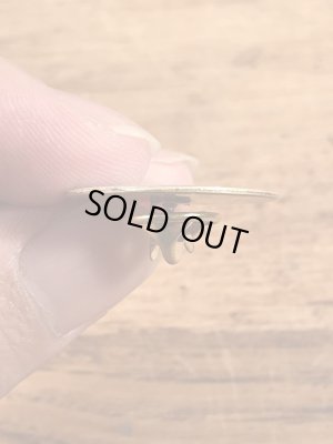 General Electric社のエナメル加工の80’sヴィンテージピンズ