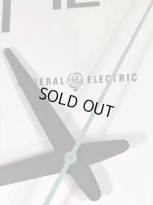 ゼネラルエレクトリック社のスクールや会社で使われていた60〜70年代ビンテージ掛け時計