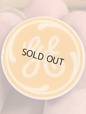 General Electric社のエナメル加工の80’sヴィンテージピンズ