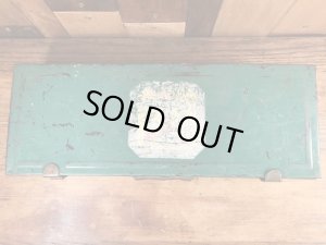 American Toy & Furniture社の金属製の50年代ビンテージツールボックス