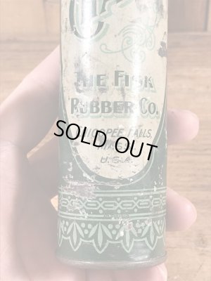 The Fisk Rubber社製のチョークの粉が入っていた30’sヴィンテージTin缶