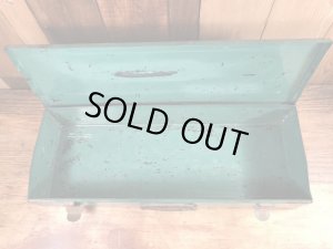 American Toy & Furniture社のメタル製の50’sヴィンテージ工具箱