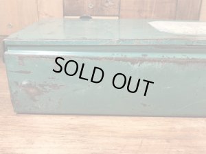 American Toy & Furniture社のメタル製の50’sヴィンテージ工具箱