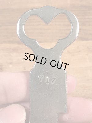 Pauly Jail Building Co.の刑務所のビンテージキー