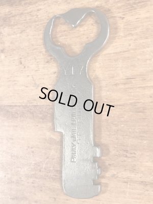 Pauly Jail Building Co.の刑務所のビンテージキー