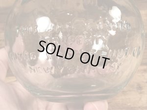 The Nut Houseのナッツが入っていた30〜40’sヴィンテージガラスボトル