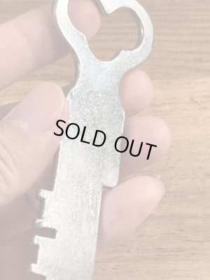 Pauly Jail Building Co.の刑務所のビンテージキー