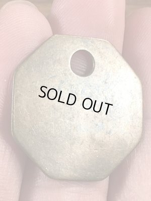 B.P.D.“21-16”と書かれたツールに付いていたヴィンテージブラスタグ