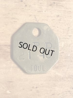 B.P.D.“21-16”のツールのビンテージ真鍮タグ