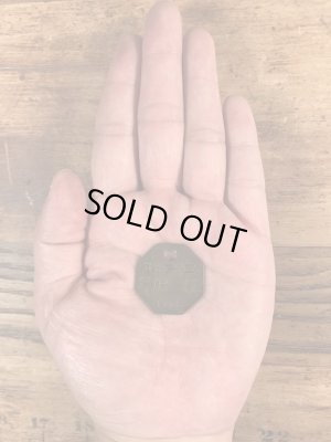 アンティークの真鍮製のビンテージツールタグ