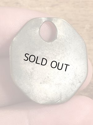 B.P.D.“21-85”と書かれたツールに付いていたヴィンテージブラスタグ